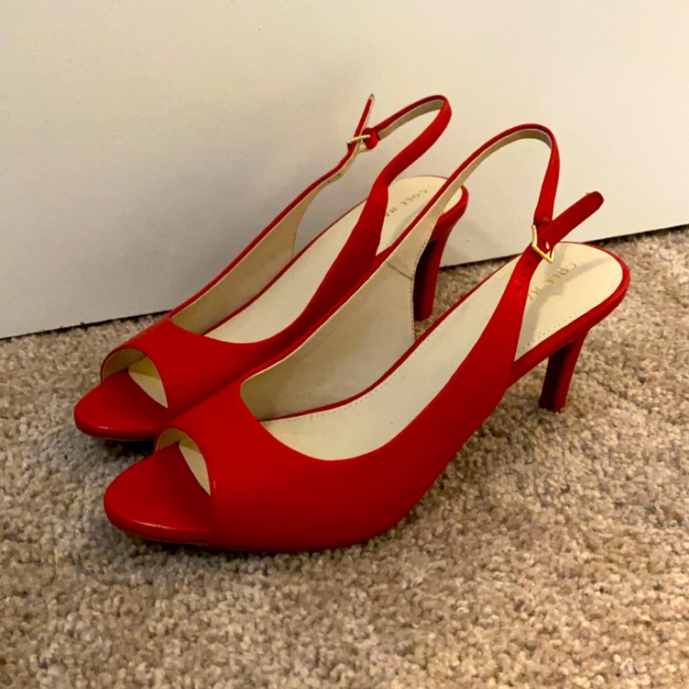Cole Hana | Red open-toe slingback pumps